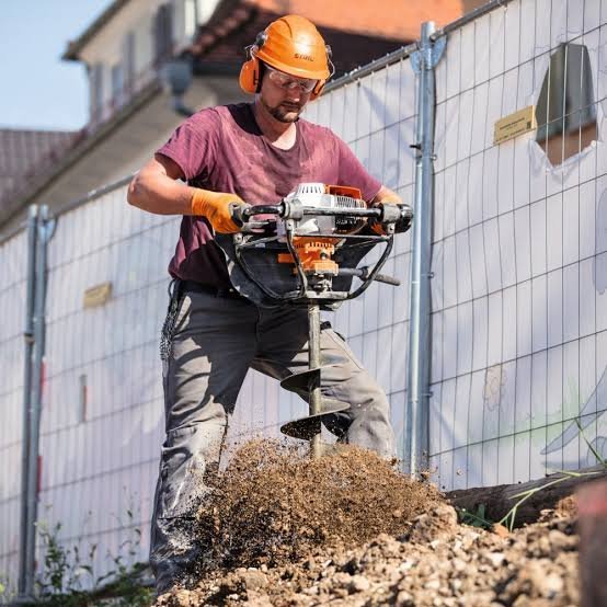 Jordborr Stihl BT 131