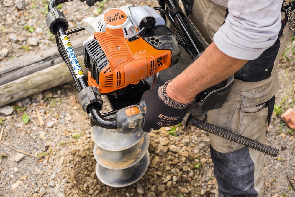 Jordborr Stihl BT 131